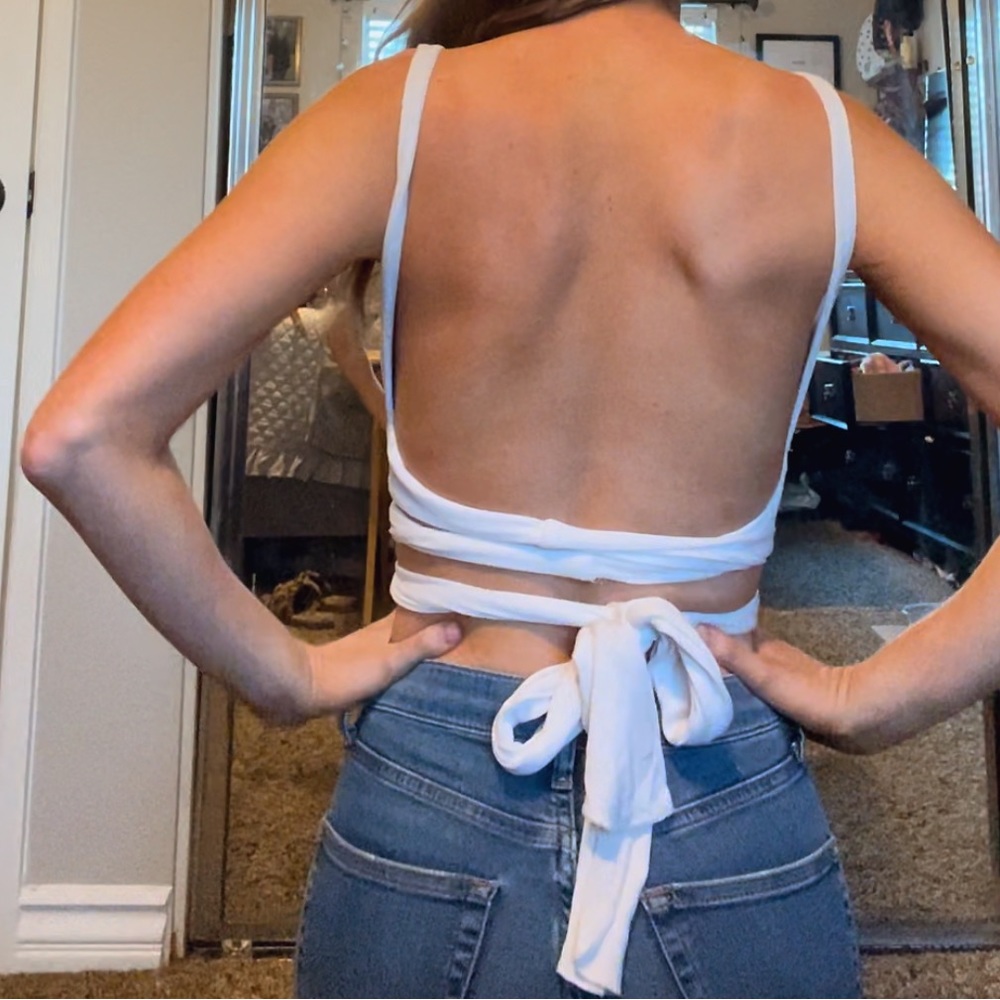 Olivaceous WHITE backless top